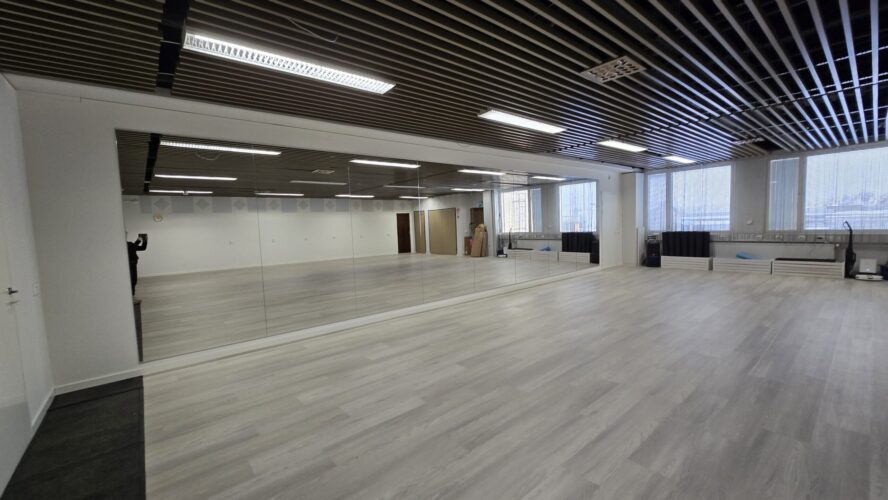 Gloria Studion uusi tanssisali